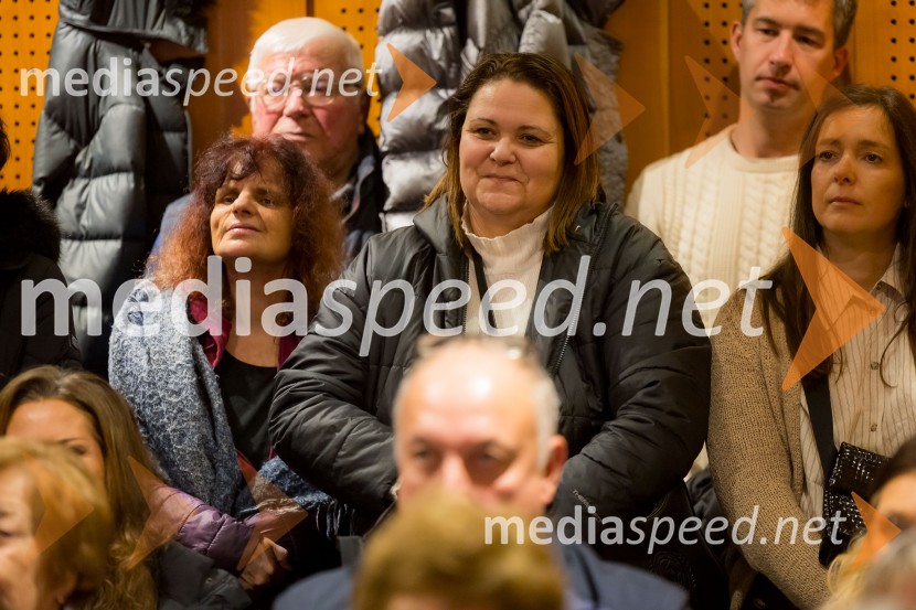 Martin Golob gost v skednju Škrabčeve domačije