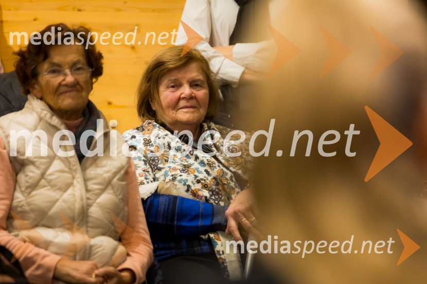 Martin Golob gost v skednju Škrabčeve domačije