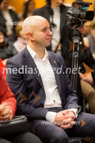 Martin Golob gost v skednju Škrabčeve domačije