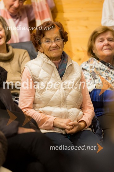 Martin Golob gost v skednju Škrabčeve domačije