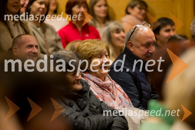 Martin Golob gost v skednju Škrabčeve domačije