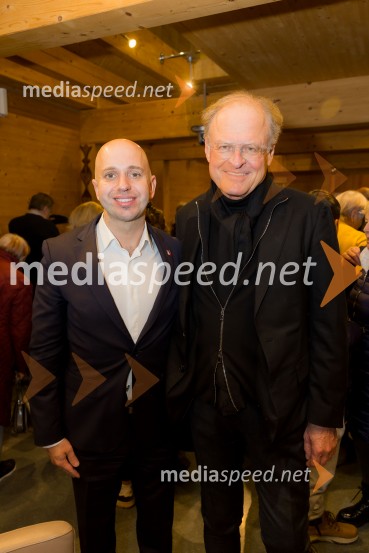 Martin Golob gost v skednju Škrabčeve domačije