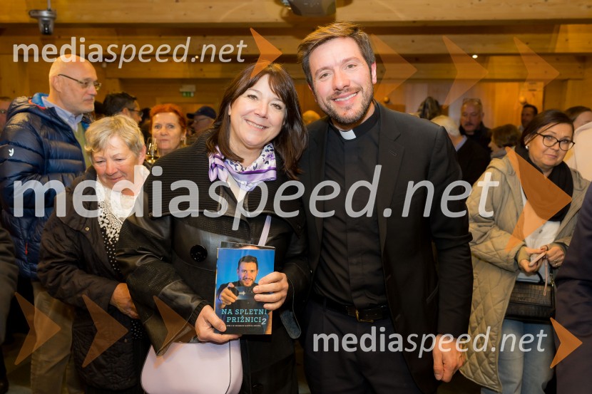 Martin Golob gost v skednju Škrabčeve domačije