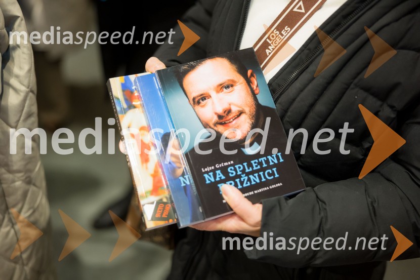 Martin Golob gost v skednju Škrabčeve domačije