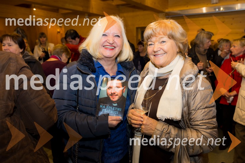 Martin Golob gost v skednju Škrabčeve domačije