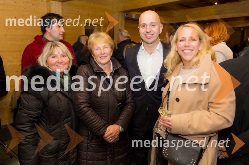 Martin Golob gost v skednju Škrabčeve domačije