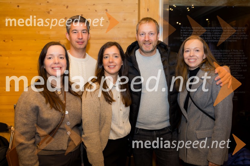 Martin Golob gost v skednju Škrabčeve domačije