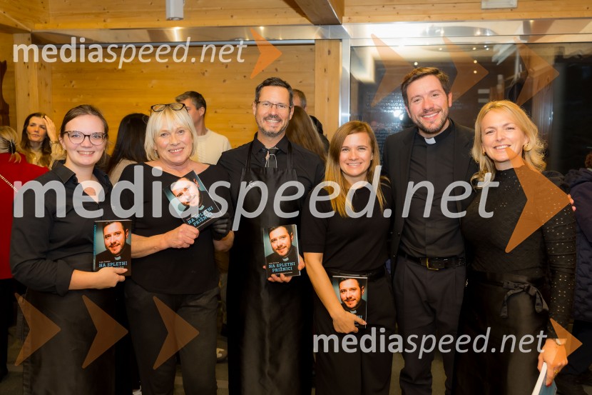 Martin Golob gost v skednju Škrabčeve domačije