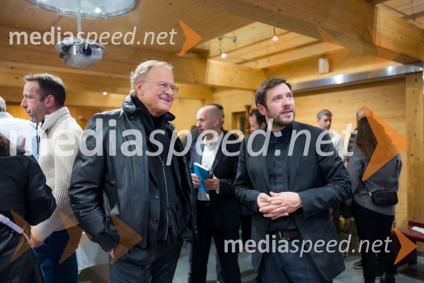 Martin Golob gost v skednju Škrabčeve domačije