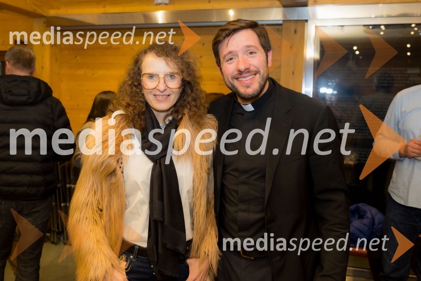 Martin Golob gost v skednju Škrabčeve domačije