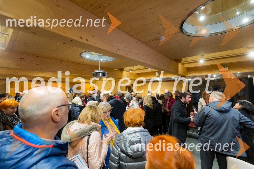 Martin Golob gost v skednju Škrabčeve domačije