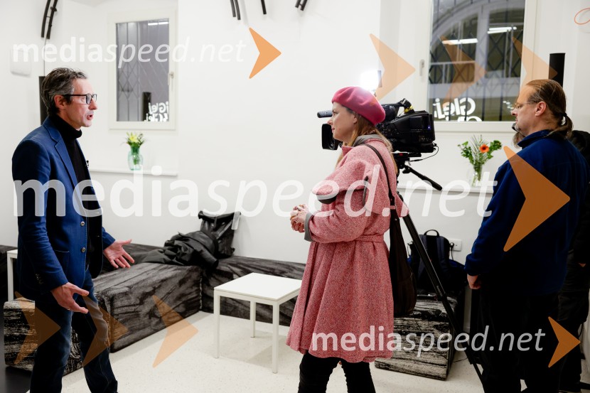 Manifest, Mladinsko gledališče Ljubljana, premiera