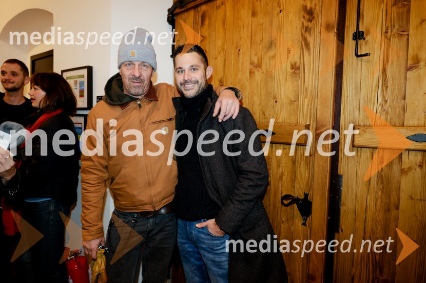 Manifest, Mladinsko gledališče Ljubljana, premiera