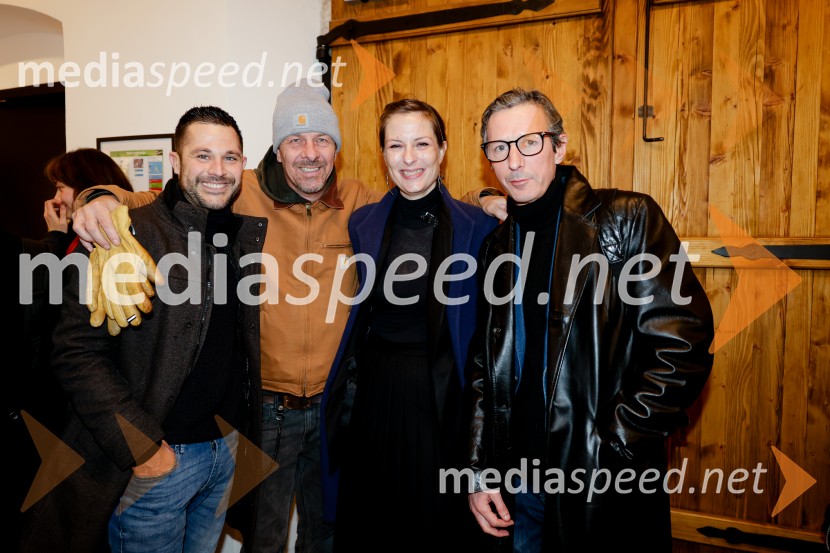 Manifest, Mladinsko gledališče Ljubljana, premiera