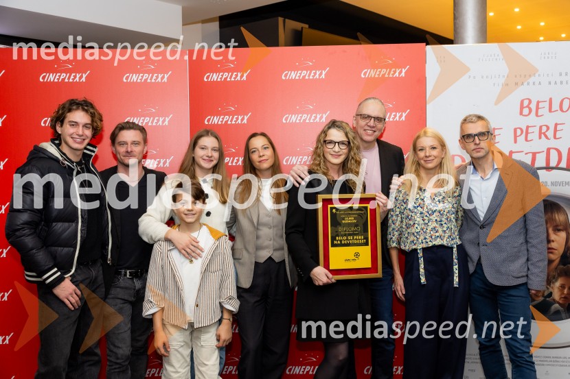 Film Belo se pere na devetdeset osvojil prvo zlato rolo