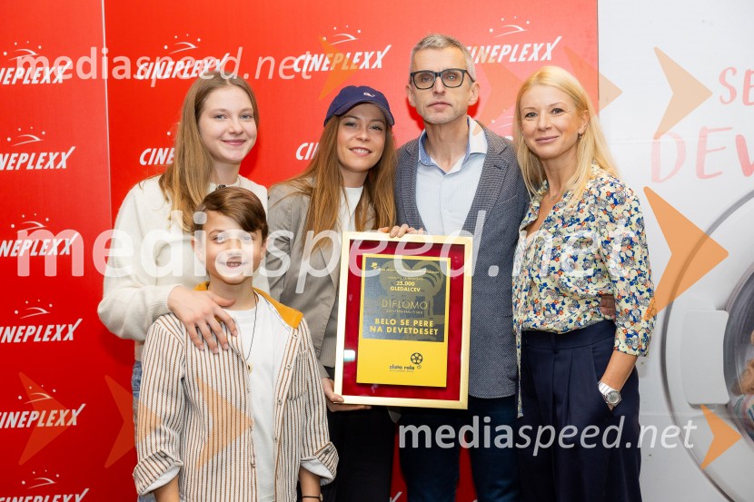 Film Belo se pere na devetdeset osvojil prvo zlato rolo