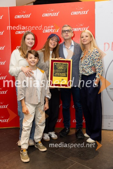 Film Belo se pere na devetdeset osvojil prvo zlato rolo