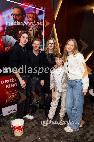 Film Belo se pere na devetdeset osvojil prvo zlato rolo