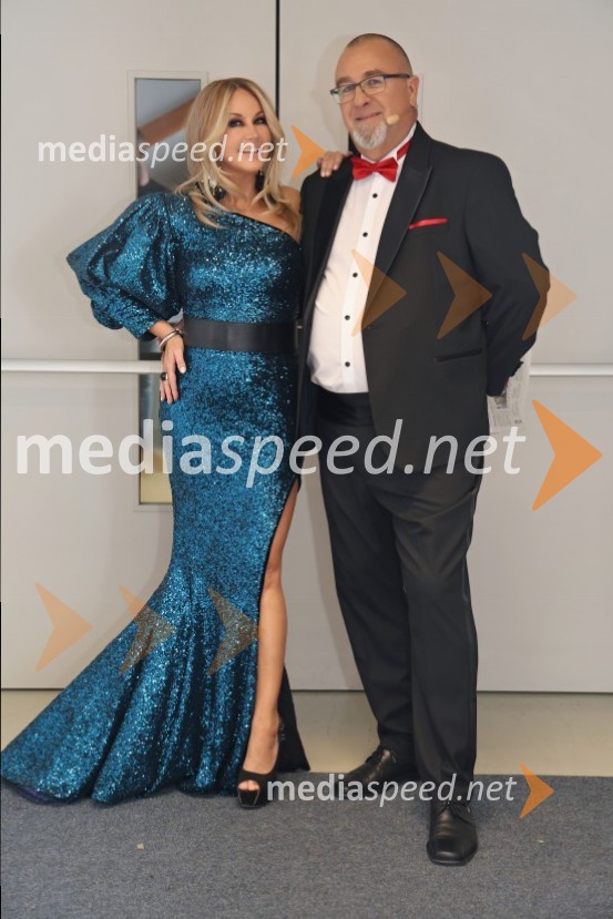  Saša Lendero, pevka, voditeljica;  ... Silvestrski pozdrav 2025, snemanje oddaje v Dvorani Tabor