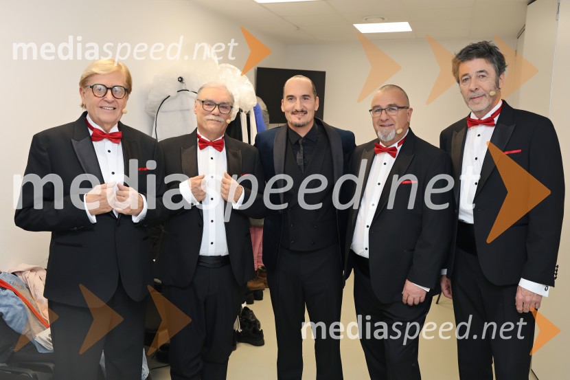  Vinko Šimek, komik;  ... ;  Vid  Valič, stand-up komik, voditelj;  ... ;  Franci Kek, slovenski režiser, producent, igralec, politik Silvestrski pozdrav 2025, snemanje oddaje v Dvorani Tabor