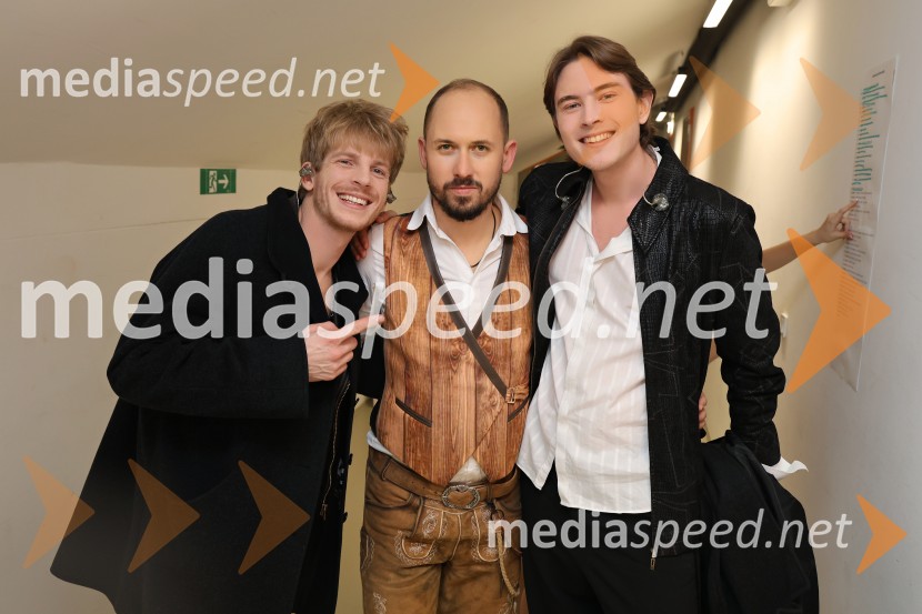  Jure Maček,  Joker Out;  Matic Plevel, skupina Fehtarji;  Kris  Guštin, Joker OutSilvestrski pozdrav 2025, snemanje oddaje v Dvorani Tabor