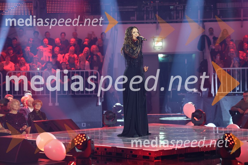  Nina Pušlar, pevkaSilvestrski pozdrav 2025, snemanje oddaje v Dvorani Tabor