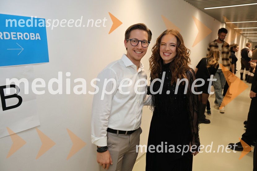  ... ;  Nina Pušlar, pevkaSilvestrski pozdrav 2025, snemanje oddaje v Dvorani Tabor