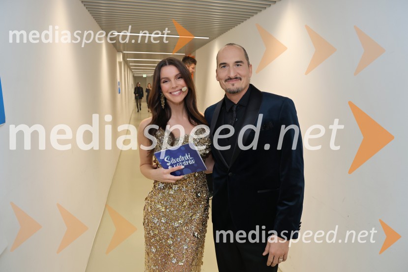  Vesna Ponorac, igralka, moderatorka;  Vid  Valič, stand-up komik, voditeljSilvestrski pozdrav 2025, snemanje oddaje v Dvorani Tabor