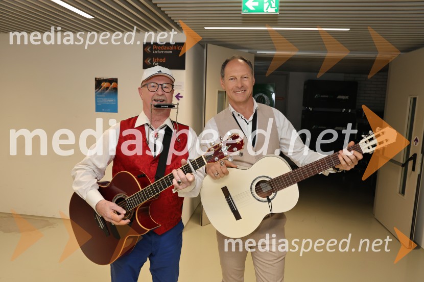  ... ;  Jože Potrebuješ, skupina ČukiSilvestrski pozdrav 2025, snemanje oddaje v Dvorani Tabor