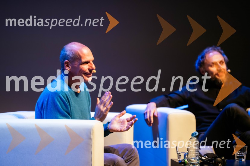 Janis Varufakis v Kritičnem kabaretu Cankarjevega doma