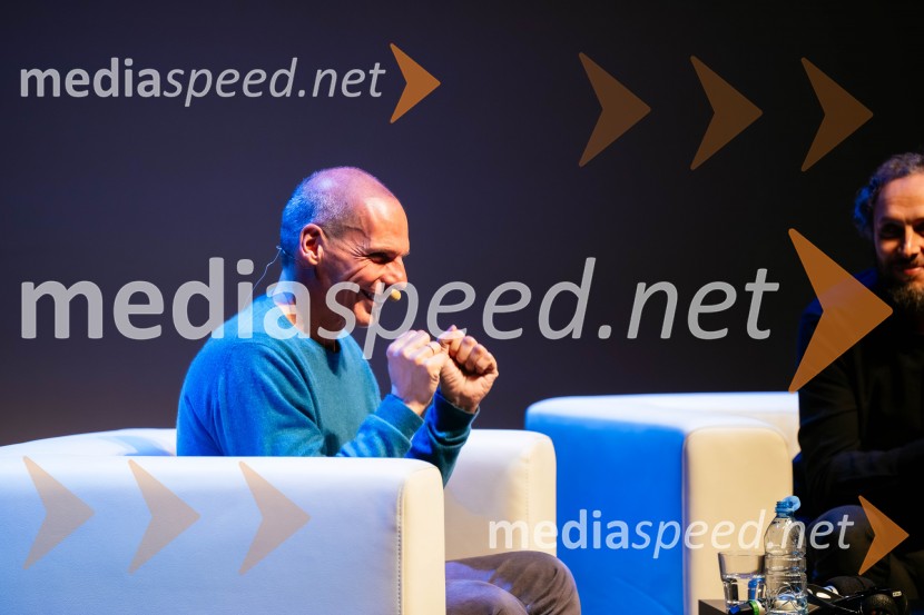 Janis Varufakis v Kritičnem kabaretu Cankarjevega doma