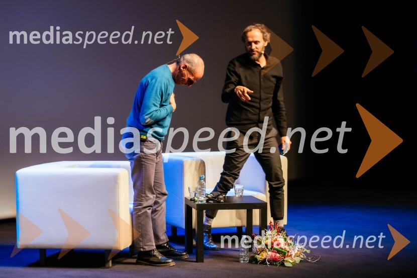 Janis Varufakis v Kritičnem kabaretu Cankarjevega doma