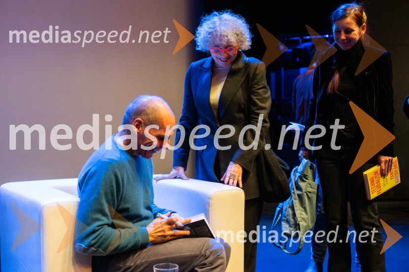 Janis Varufakis v Kritičnem kabaretu Cankarjevega doma