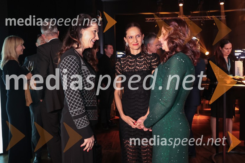 Slovenija podelila nagrade najboljšim tujim investitorjem 2025