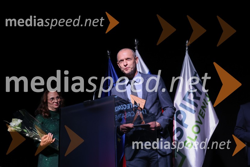  Tamara Zajec Balažič, direktorica, SPIRIT Slovenija;  ... Slovenija podelila nagrade najboljšim tujim investitorjem 2025