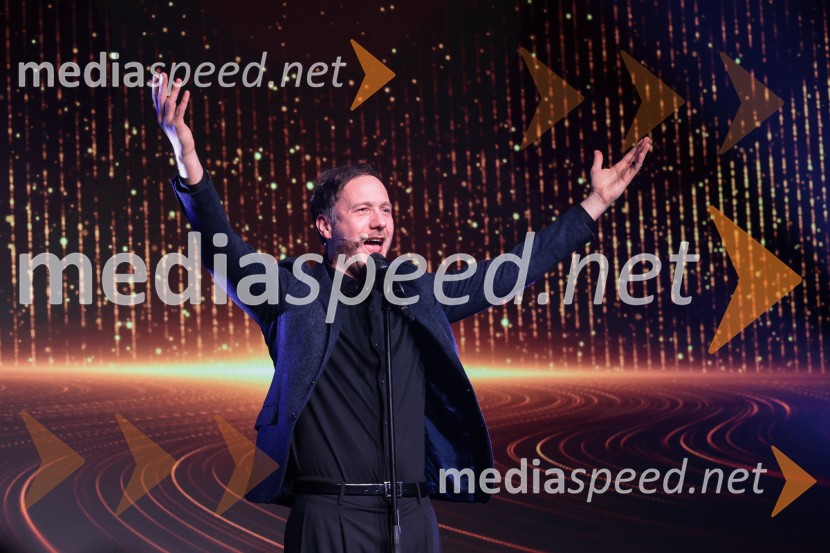  Klemen Slakonja, igralec, komik in TV voditeljSlovenija podelila nagrade najboljšim tujim investitorjem 2025