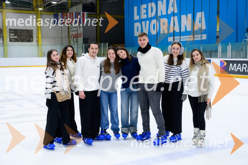 Študentsko drsanje znova privabilo številne navdušence na led