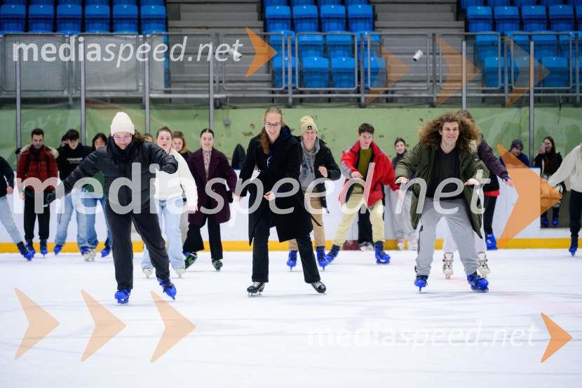 Študentsko drsanje znova privabilo številne navdušence na led