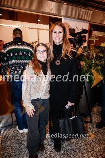  ... ;  Teja  Jugovic, spletna vplivnica, Cool mamacitaSmrdljivci, premira slovenske mladinske serije