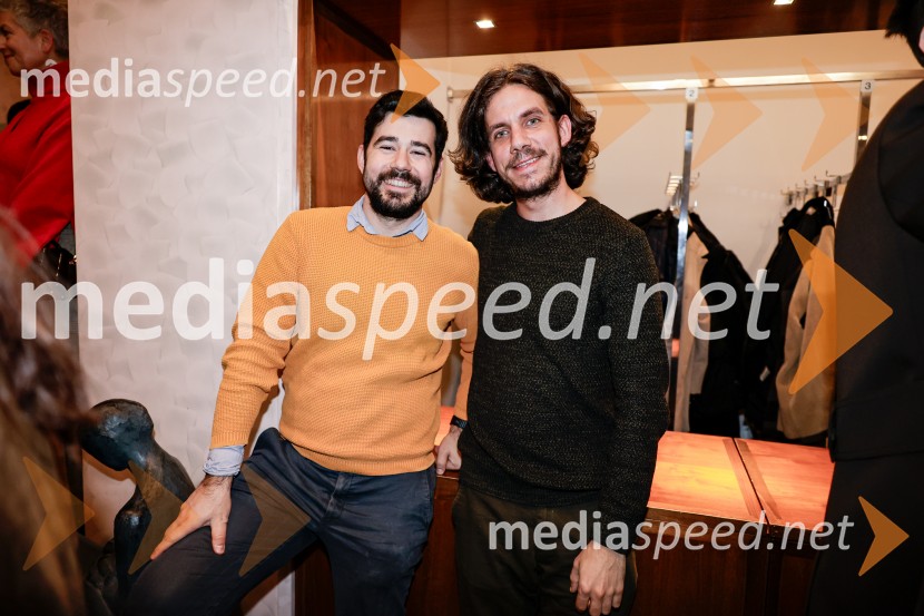 Smrdljivci, premira slovenske mladinske serije