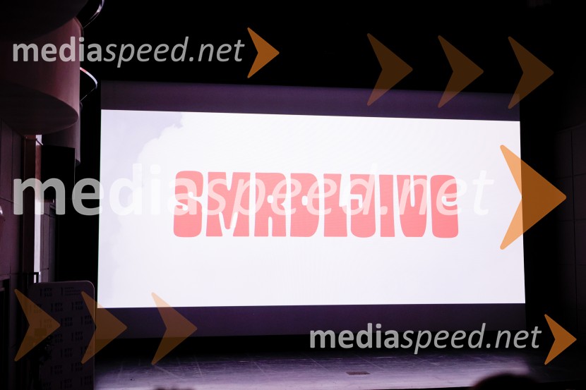 Smrdljivci, premira slovenske mladinske serije