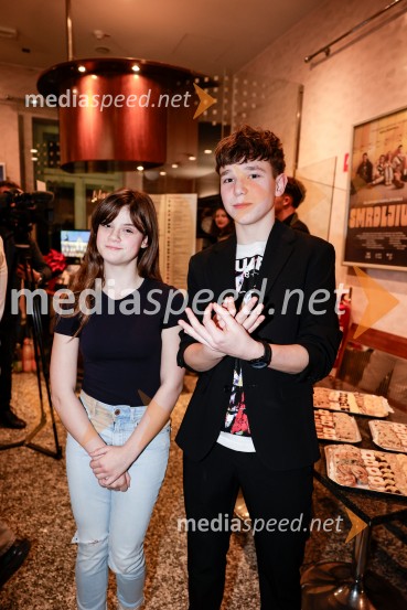  Jaka  Mehle, igralec;  ... Smrdljivci, premira slovenske mladinske serije