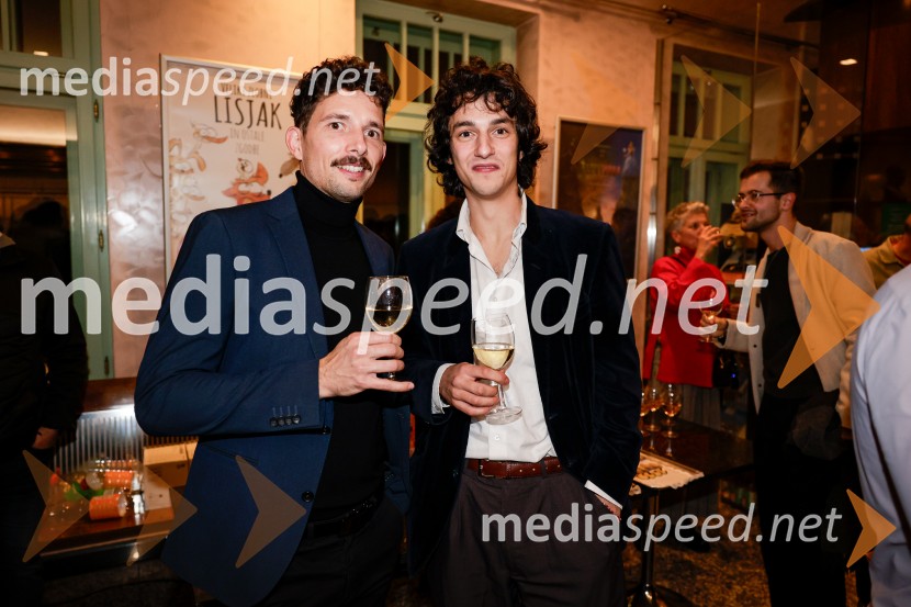 Smrdljivci, premira slovenske mladinske serije