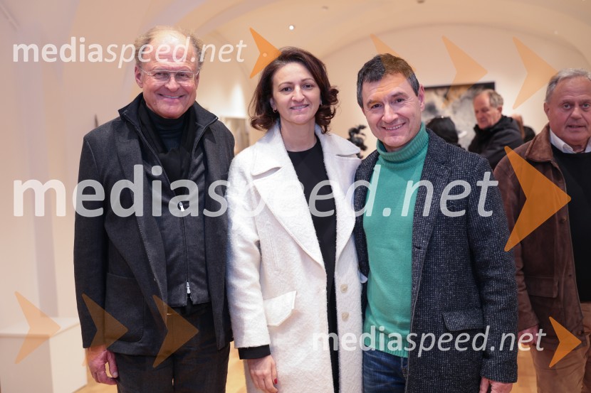  Janez  Škrabec, direktor Riko d.o.o.;  ... ;  ... ;  ... Razstava Fragmenti odprla vrata v Miklovi hiši