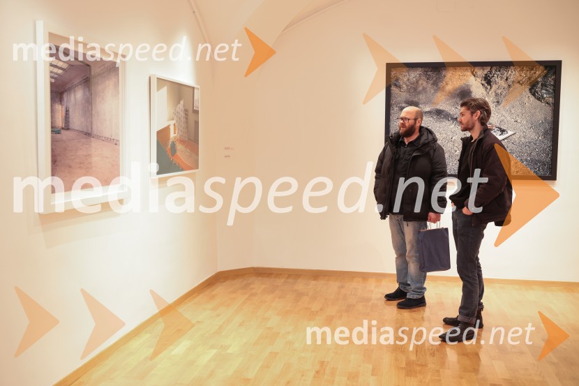 Razstava Fragmenti odprla vrata v Miklovi hiši