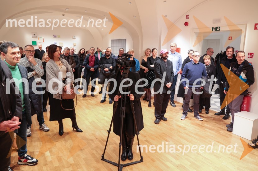 Razstava Fragmenti odprla vrata v Miklovi hiši