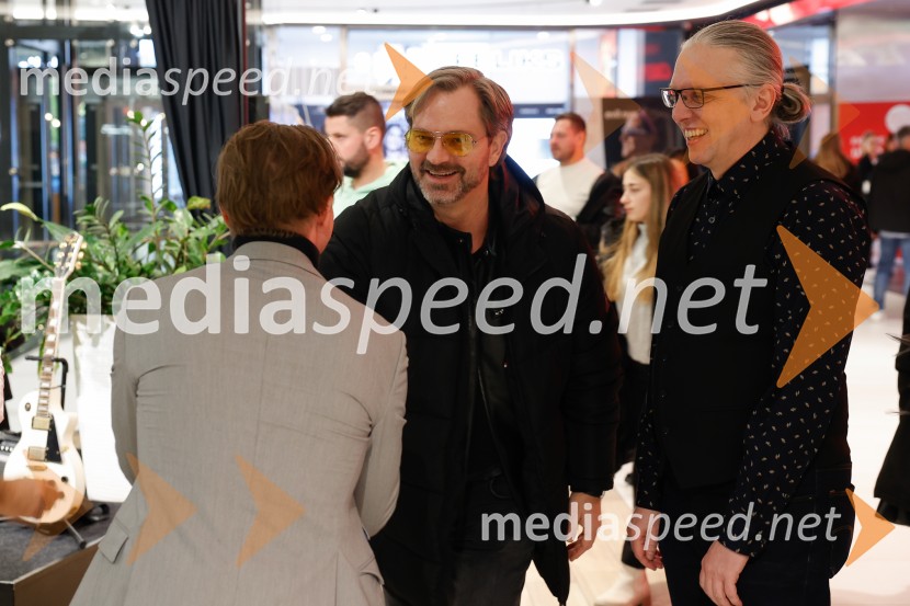 Podelitev druge zlate role za ustvarjalce filma Belo se pere na 90