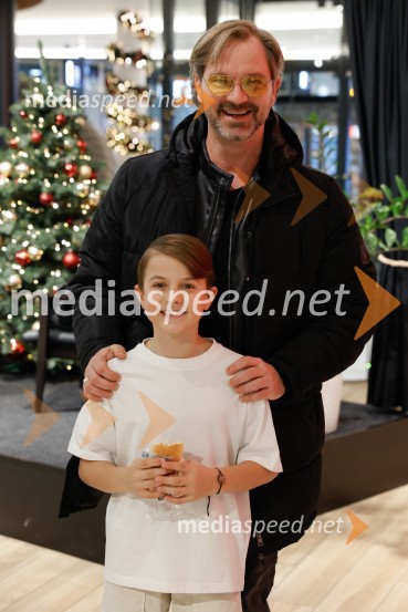 Podelitev druge zlate role za ustvarjalce filma Belo se pere na 90