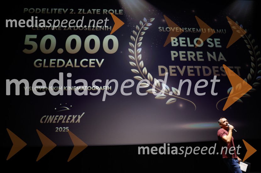 Podelitev druge zlate role za ustvarjalce filma Belo se pere na 90