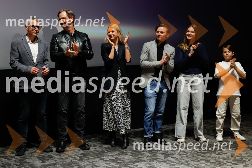 Podelitev druge zlate role za ustvarjalce filma Belo se pere na 90